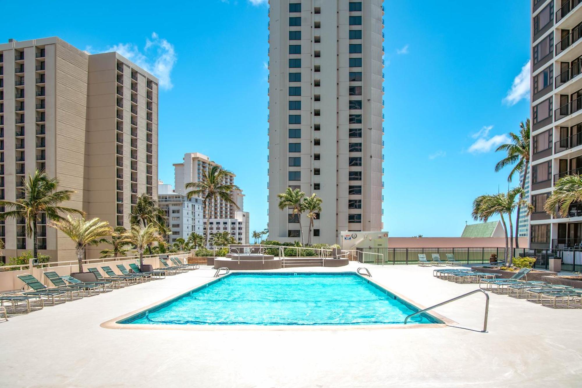 Aloha Vibes With Ocean Views, Near Beach & Parking! Гонолулу Экстерьер фото