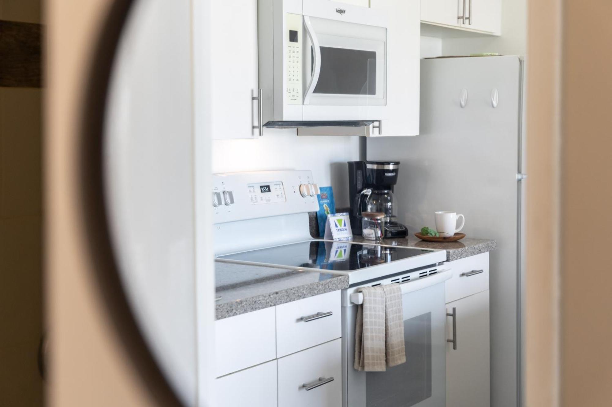 Aloha Vibes With Ocean Views, Near Beach & Parking! Гонолулу Экстерьер фото